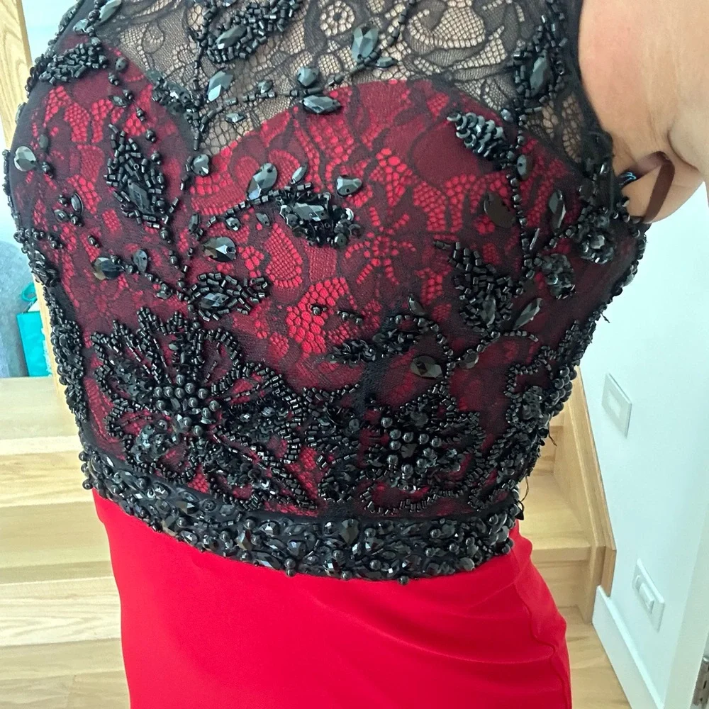 size 2 - Picture 4 of 5